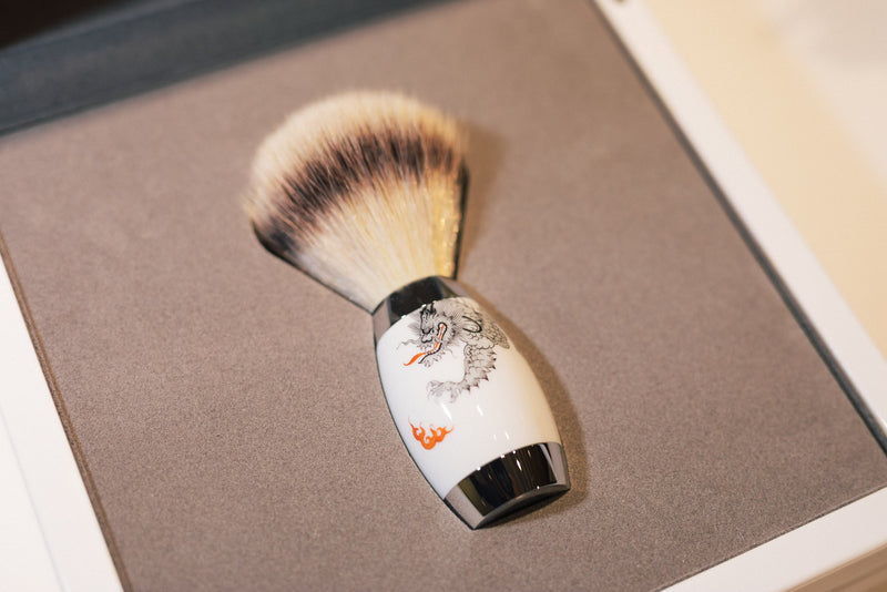 Muhle "EDITION" Silvertip Badger - Meissen Porcelain (L)