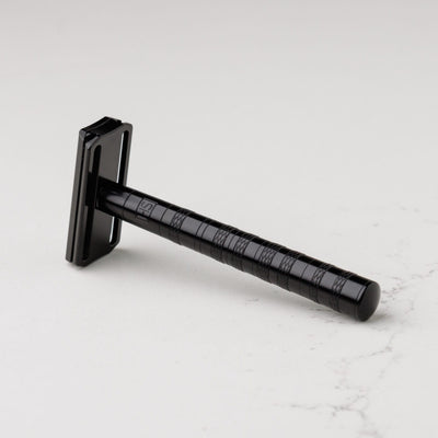 Henson Shaving "AL13 Safety Razor 2.0" Mild - Jet BlackHenson Shaving "AL13 Safety Razor 2.0" Medium - Jet Black