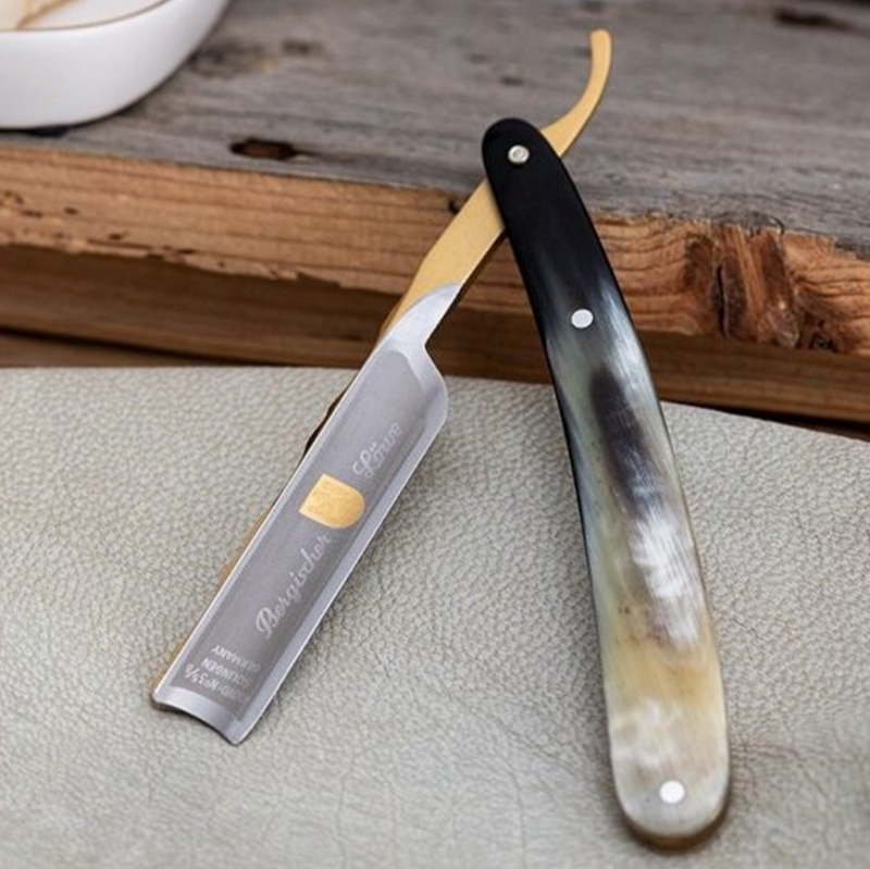 Dovo "Bergischer Löwe" Straight Razor - African Cowhorn 5/8"