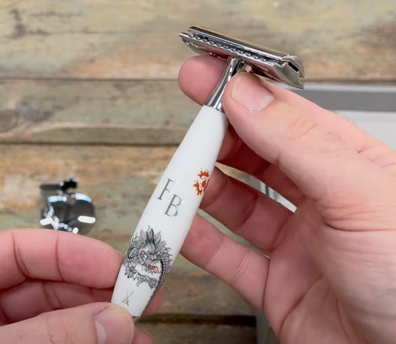 Muhle "EDITION" DE Safety Razor - Meissen Porcelain